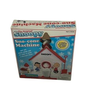 The Original Snoopy Sno-Cone Machine - Vintage